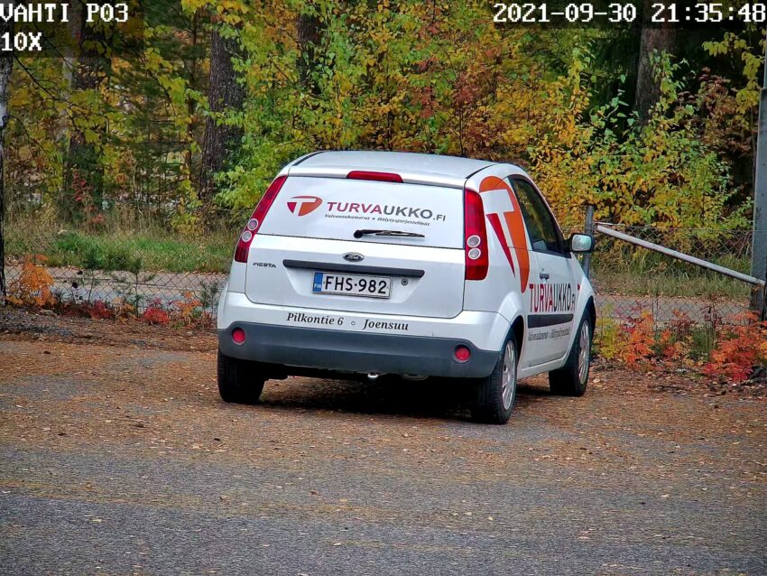 Valvontakamera-P03-10xZoom.jpg Valvontakamera-P03-10xZoom.jpg